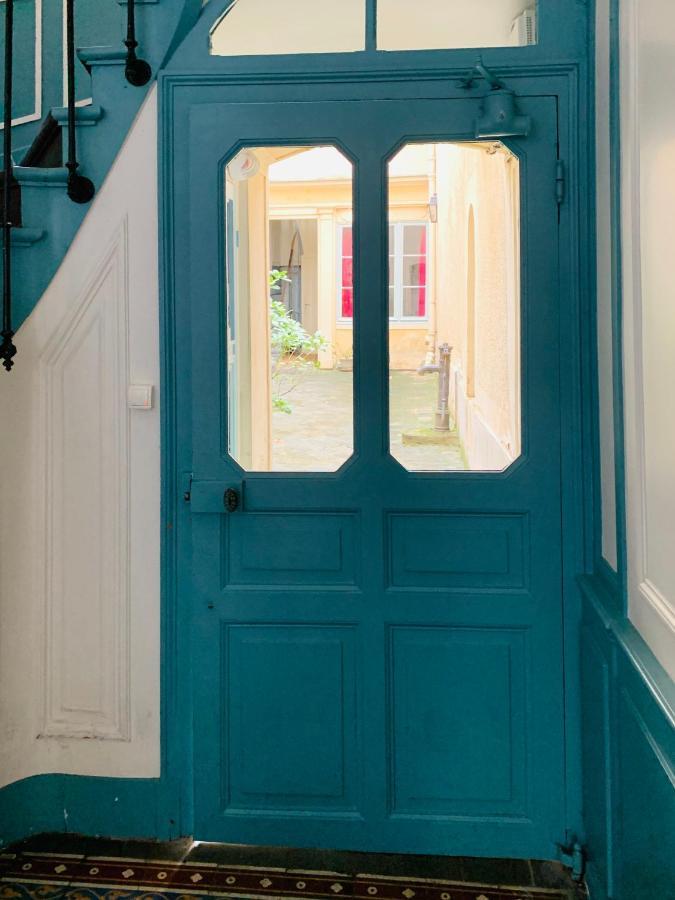Appartement Versailles Quartier Notre Dame Au Pied Du Chateau Avec Parking Екстериор снимка